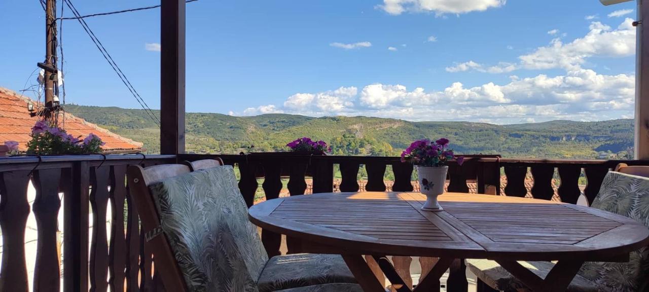 Arts Guest House -Beautiful villa for 6 persons Veliko Tarnovo Extérieur photo